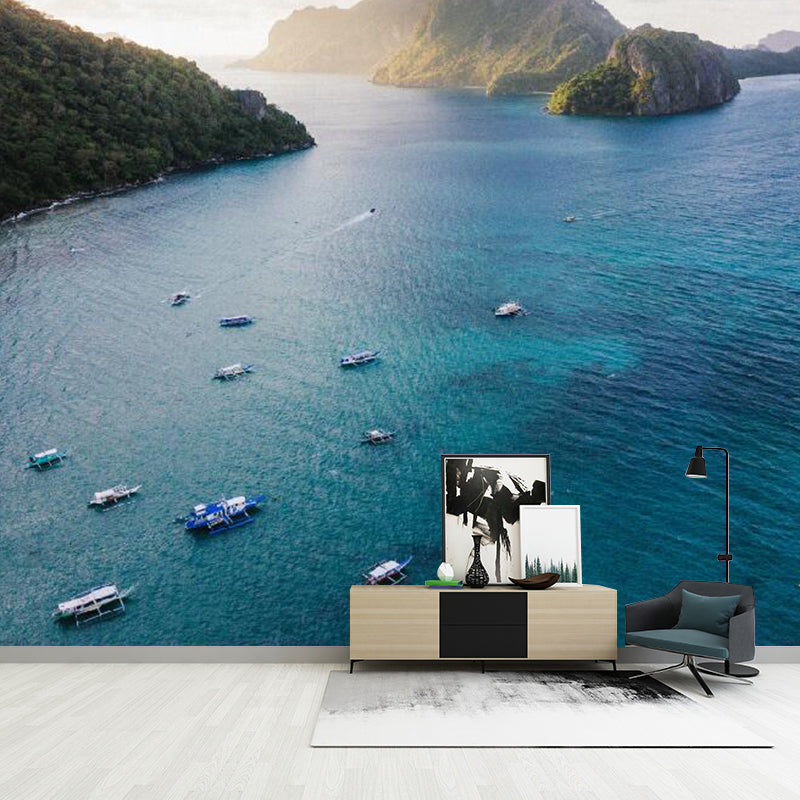 Contemporary Isle and Sea Mural for Bedroom, Customized Size Wall Art in Blue and White Clearhalo 'Wall Decor' 'Wall Mural' 1114195