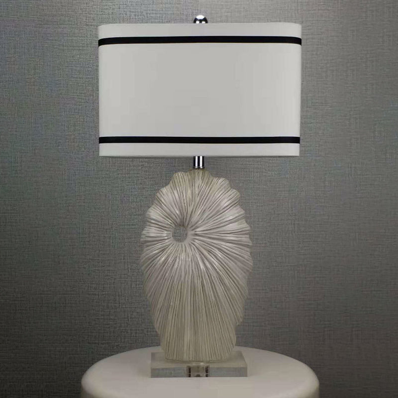 Fabric Black-White Table Light Rectangular Shade 1 Head Antiqued Style Table Lamp with Shell Porcelain Base Clearhalo 'Lamps' 'Table Lamps' Lighting' 1193618