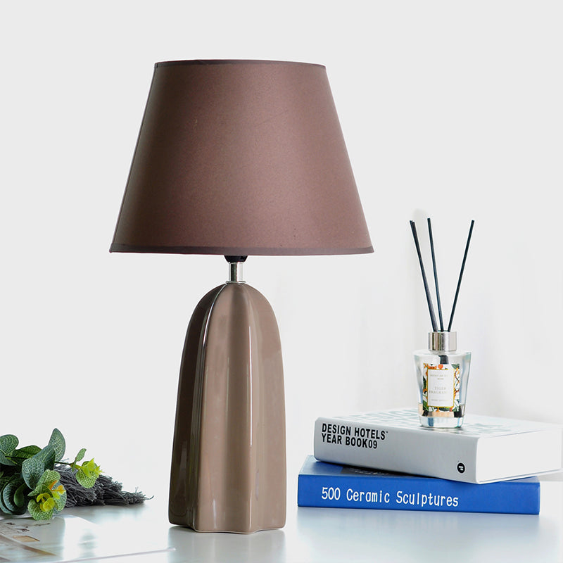 Beige/Brown 1 Head Table Lamp Traditional Style Fabric Conical Shade Table Light for Study Room Brown Clearhalo 'Lamps' 'Table Lamps' Lighting' 1193645