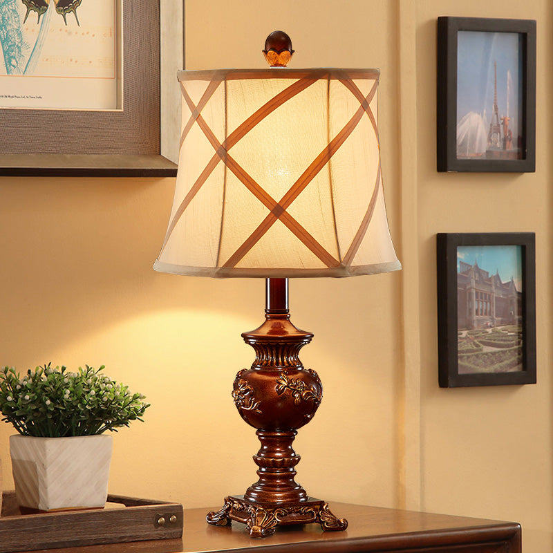 Brown Urn Base Desk Light Vintage Style Resin 1 Head Table Lamp with Fabric Shade Clearhalo 'Lamps' 'Table Lamps' Lighting' 1221499