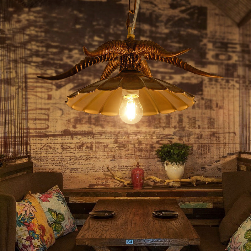 Scalloped Hanging Ceiling Light with Resin Deer Horn Rustic Loft 1 Light Pendant Lighting Clearhalo 'Ceiling Lights' 'Industrial Pendants' 'Industrial' 'Middle Century Pendants' 'Pendant Lights' 'Pendants' 'Tiffany' Lighting' 140343