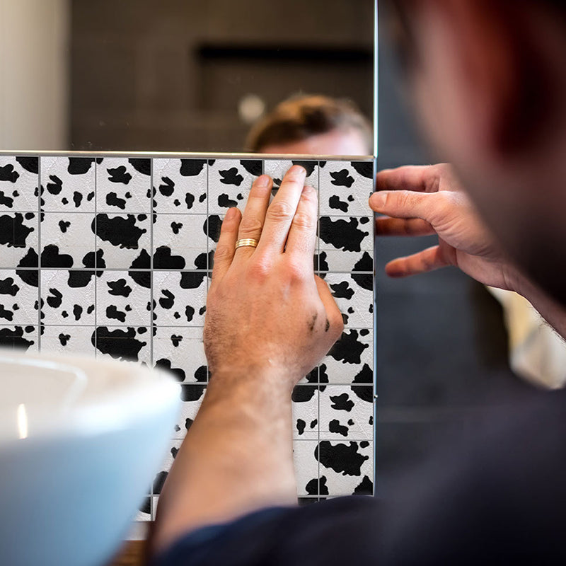 Spots Peel and Stick Wallpaper Panel Set in Black-White Novelty Wall Covering for Bath Black-White Clearhalo 'Wall Decor' 'Wallpaper' 1424786