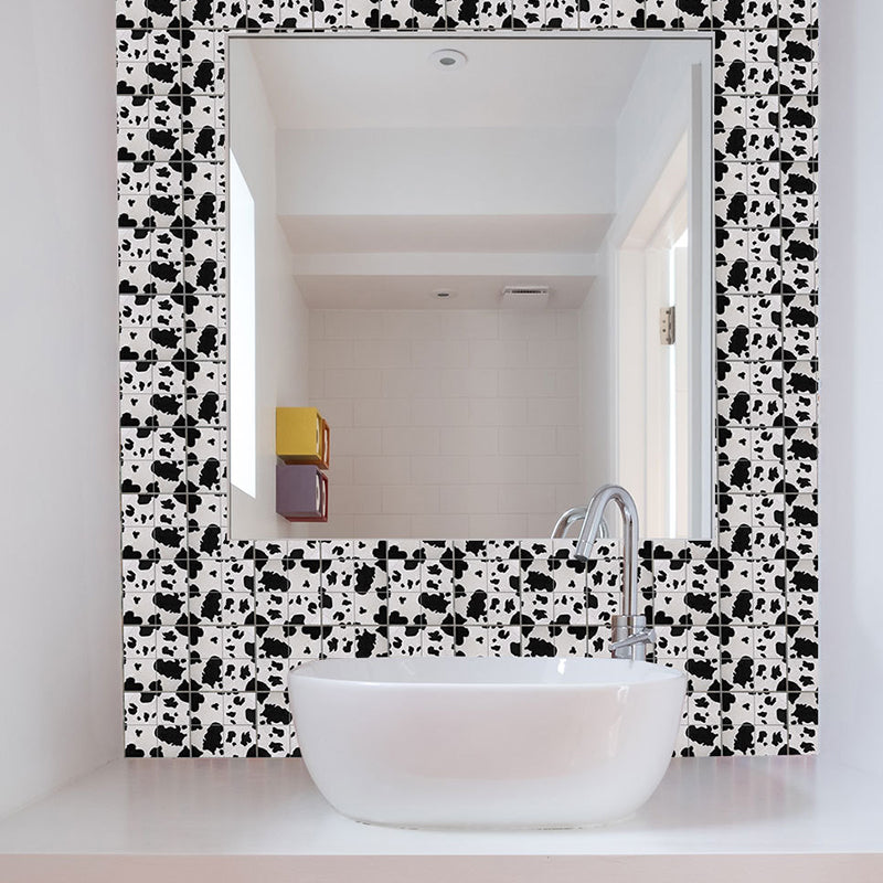 Spots Peel and Stick Wallpaper Panel Set in Black-White Novelty Wall Covering for Bath Clearhalo 'Wall Decor' 'Wallpaper' 1424788