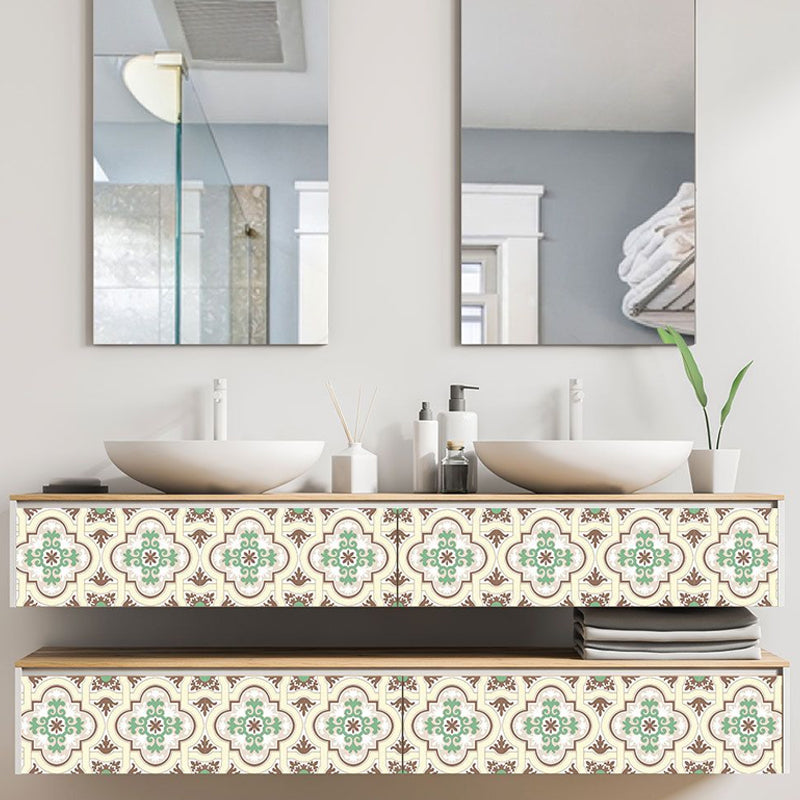 Bohemia Quatrefoil Wallpaper Panel for Bathroom 8' x 8