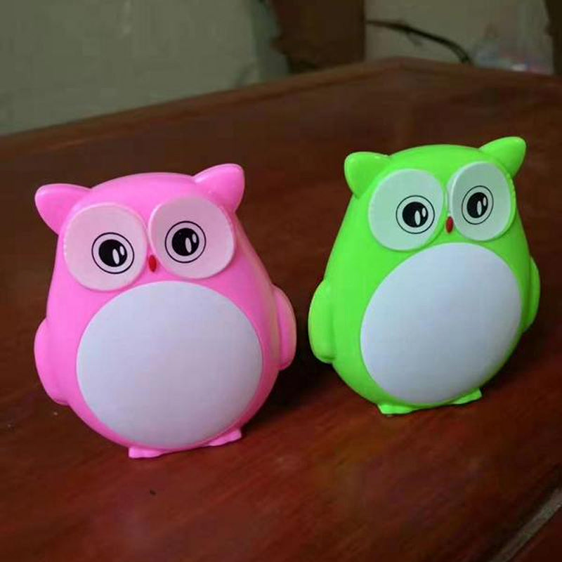 Owl Kids Room Mini Night Light Plastic Cartoon Plug-in LED Wall Lighting Ideas in Red/Green Clearhalo 'Night Lights' 'Wall Lights' Lighting' 1468288