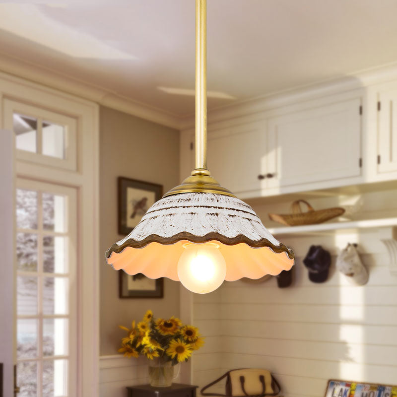 Bowl Shaped Ceramic Drop Pendant Rural Single Dining Room Pendulum Light with Scalloped Trim in White White Clearhalo 'Ceiling Lights' 'Pendant Lights' 'Pendants' Lighting' 1474870_39198053-7a0d-48c9-82f0-f01a1affa4f4