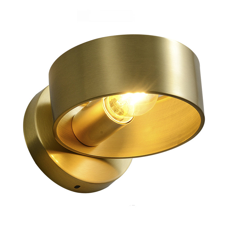 Luxury Round Sconce Wall Lighting 1-Light Metal Wall Mounted Light Fixture in Gold for Bedroom Clearhalo 'Wall Lamps & Sconces' 'Wall Lights' Lighting' 1475241