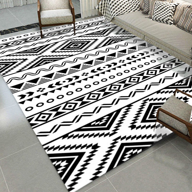 Diamond Geometric Rug Southwestern Area Rug for Bedroom Black and White Power Loom Washable Floor Carpet Clearhalo 'Area Rug' 'Rugs' 'Southwestern' Rug' 1504164