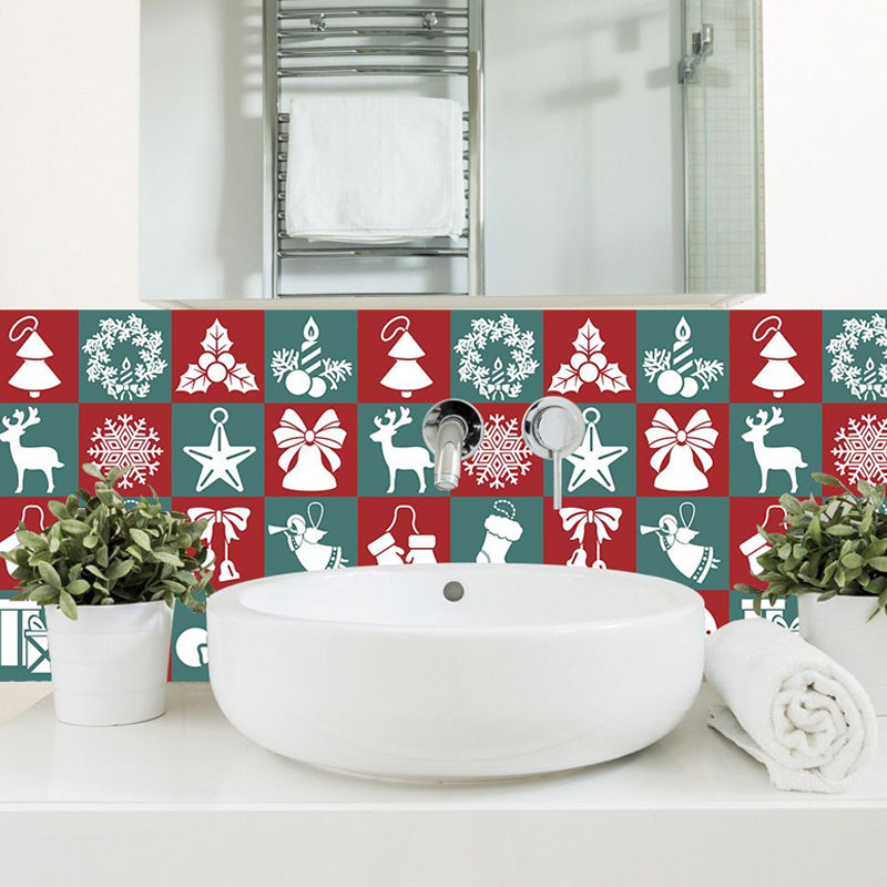 Novelty Christmas Wallpaper Panel Set for Bathroom 4.3-sq ft Wall Decor in Green-Red, Stick On Clearhalo 'Wall Decor' 'Wallpaper' 1504853