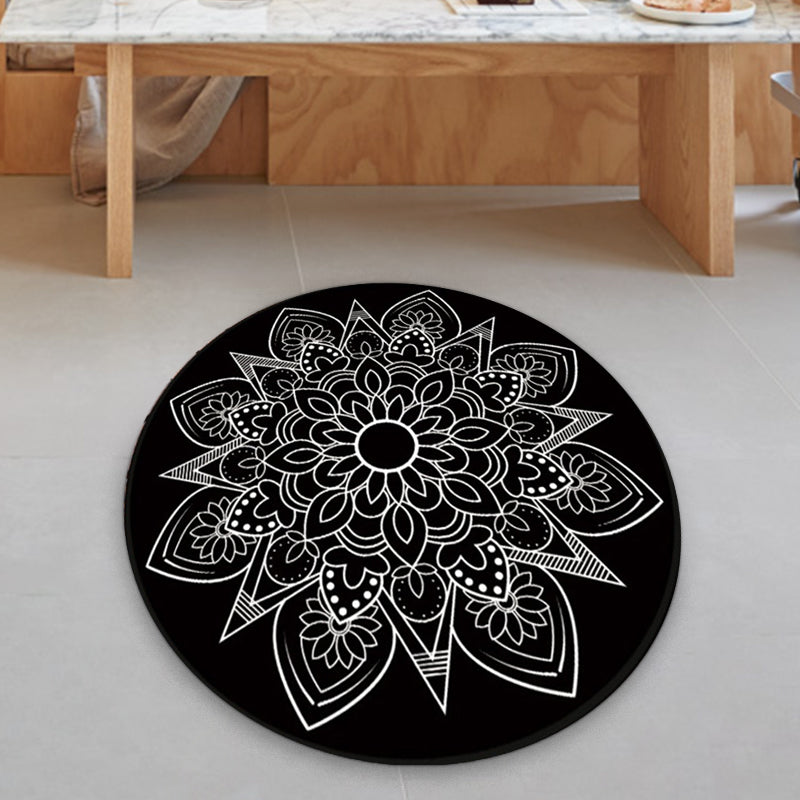 Tribal Medallion Rug Black and White Southwestern Rug Polyester Washable Area Rug for Living Room Clearhalo 'Area Rug' 'Rugs' 'Southwestern' Rug' 1516654