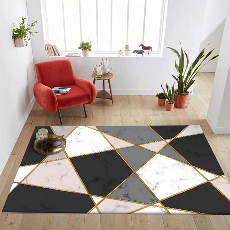 Black and Pink Modern Rug Polyester Colorblock Rug Washable Non-Slip Backing Carpet for Living Room Clearhalo 'Area Rug' 'Modern' 'Rugs' Rug' 1585993