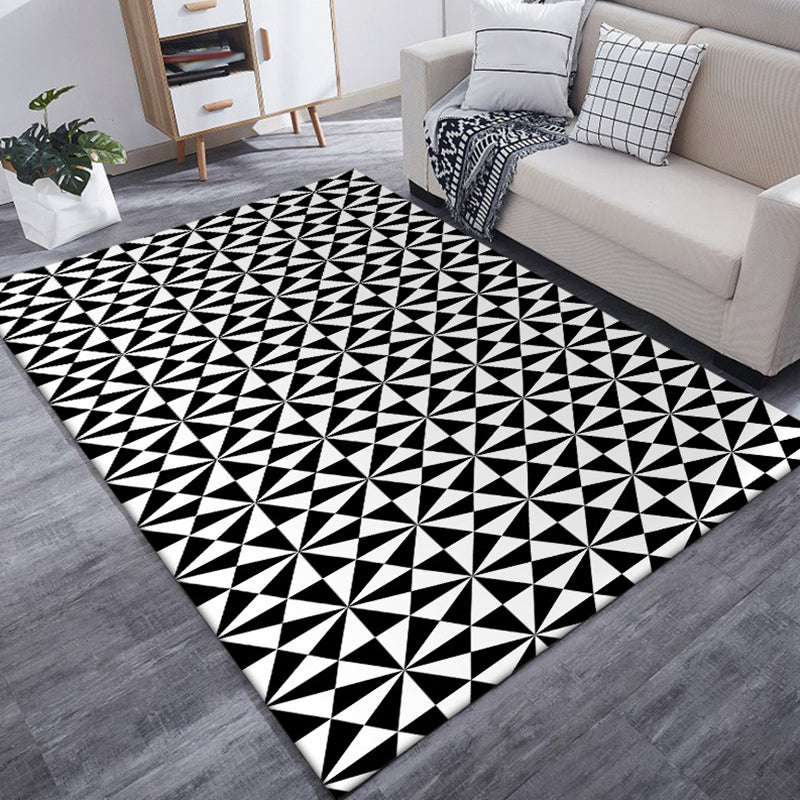 Black and White Bedroom Rug Modern Geometric Triangle Pattern Area Rug Polyester Non-Slip Backing Washable Carpet Clearhalo 'Area Rug' 'Modern' 'Rugs' Rug' 1597335