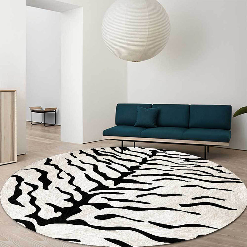 Black and White Contemporary Rug Polyester Tiger Skin Print Rug Washable Non-Slip Backing Carpet for Living Room Black Clearhalo 'Area Rug' 'Modern' 'Rugs' Rug' 1610219