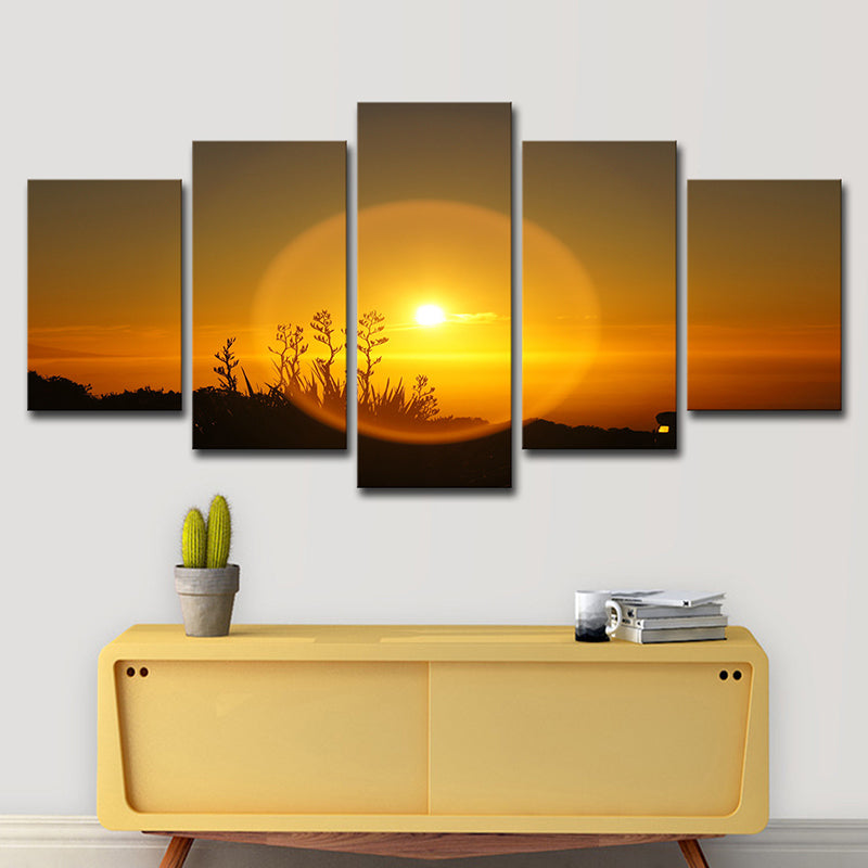 Yellow Dusk Sun Dog Art Print Multi-Piece Wall Decor for House Hallway, Canvas Made Clearhalo 'Art Gallery' 'Canvas Art' 'Contemporary Art Gallery' 'Modern' Arts' 1615719