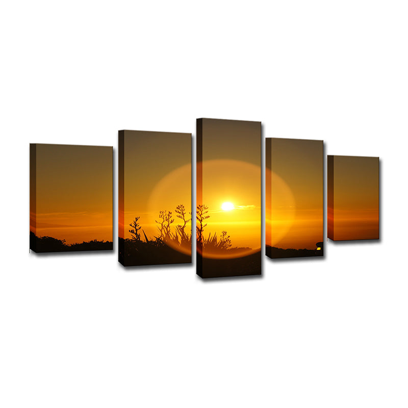 Yellow Dusk Sun Dog Art Print Multi-Piece Wall Decor for House Hallway, Canvas Made Clearhalo 'Art Gallery' 'Canvas Art' 'Contemporary Art Gallery' 'Modern' Arts' 1615720