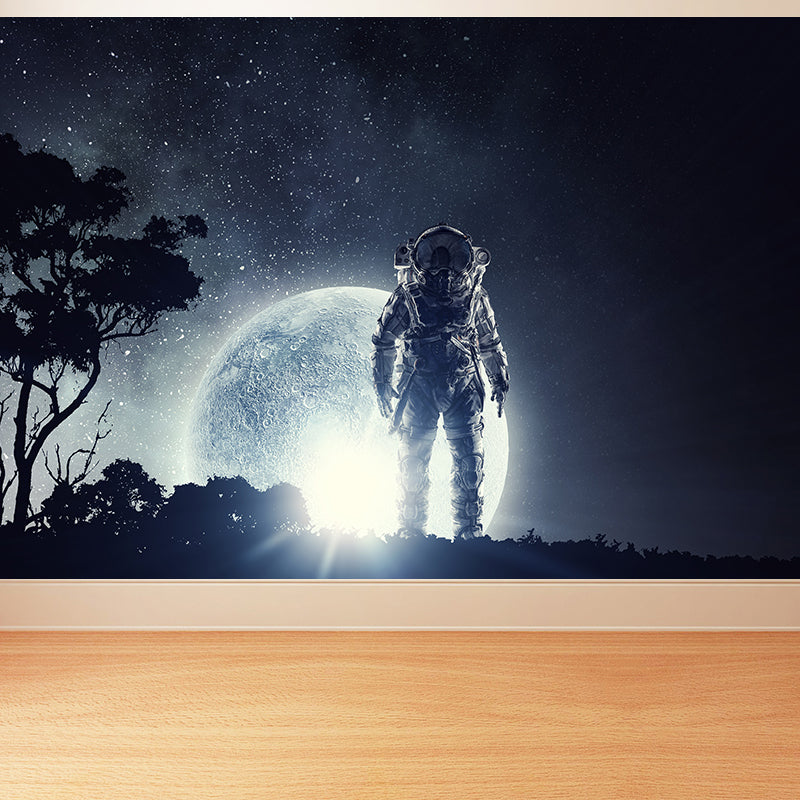 Dark Gray Astronaut Mural Wallpaper Stain-Proofing Wall Covering for Dining Room Clearhalo 'Wall Decor' 'Wall Mural' 1627999