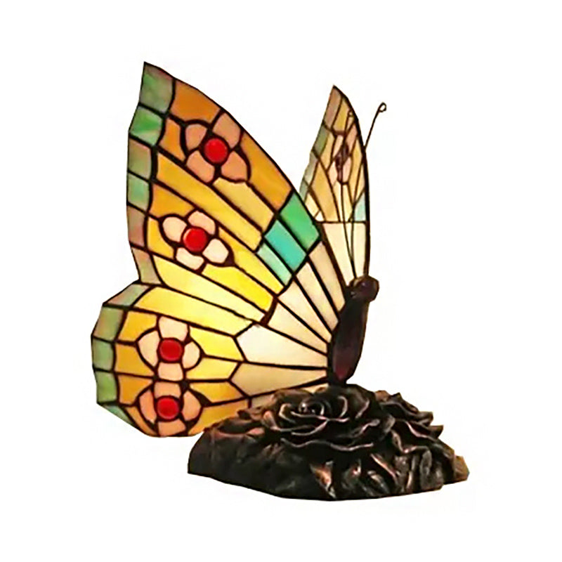 Butterfly Mini Table Lighting 1 Light Lodge Stained Glass Decorative Table Lamp in Red/Yellow/Green Clearhalo 'Lamps' 'Table Lamps' Lighting' 170867