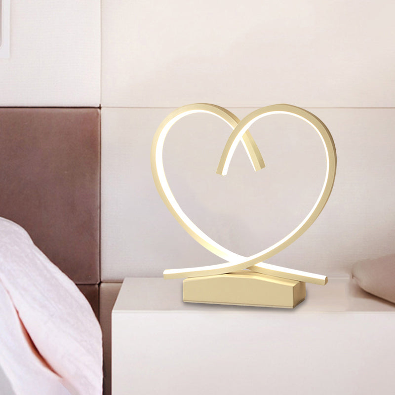 Loving Heart Wooden Night Table Light Simplicity Black/White/Wood LED Desk Lighting for Sleeping Room White Clearhalo 'Lamps' 'Table Lamps' Lighting' 1711069