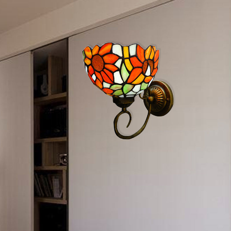 Victorian Sunflower Wall Mounted Light 1 Head Stained Glass Sconce Light in Orange Clearhalo 'Industrial' 'Middle century wall lights' 'Tiffany wall lights' 'Tiffany' 'Wall Lamps & Sconces' 'Wall Lights' Lighting' 176141