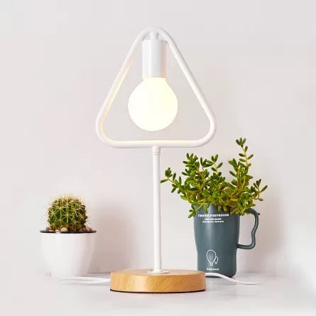 Metal Geometric Desk Light One Light Modern Stylish Desk Lamp in White for Study Room White Triangle Clearhalo 'Lamps' 'Table Lamps' Lighting' 17703