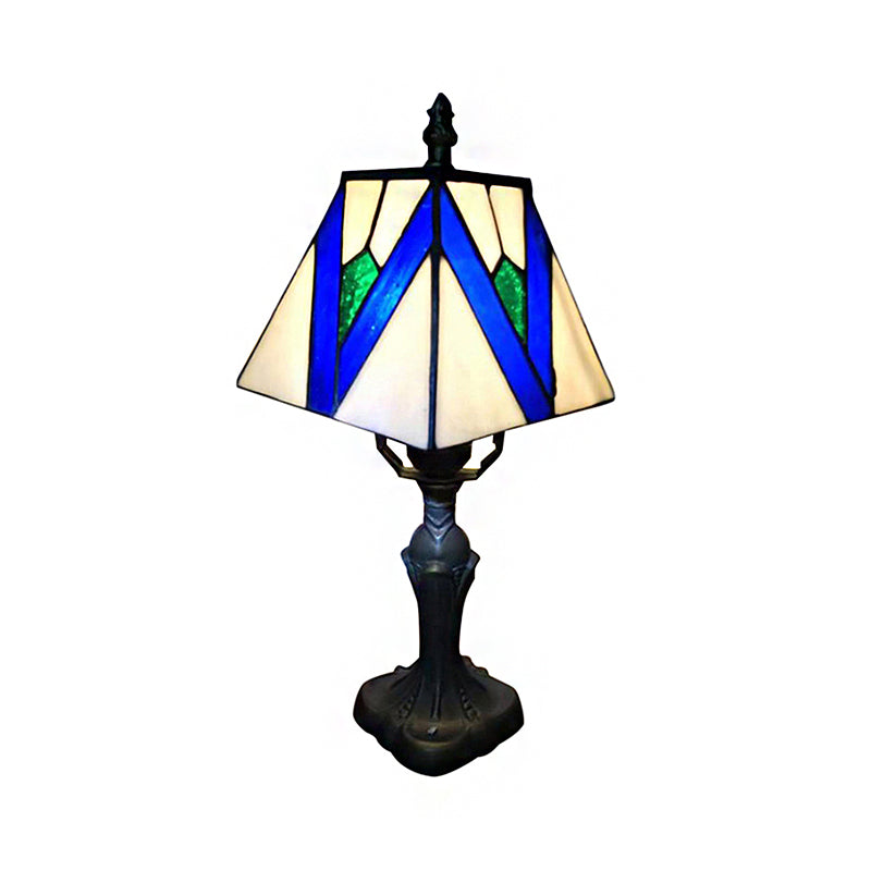 1 Light Craftsman Desk Light Tiffany Classic Art Glass Reading Light in Blue/White for Bedroom Lighting Clearhalo 'Lamps' 'Table Lamps' Lighting' 178635