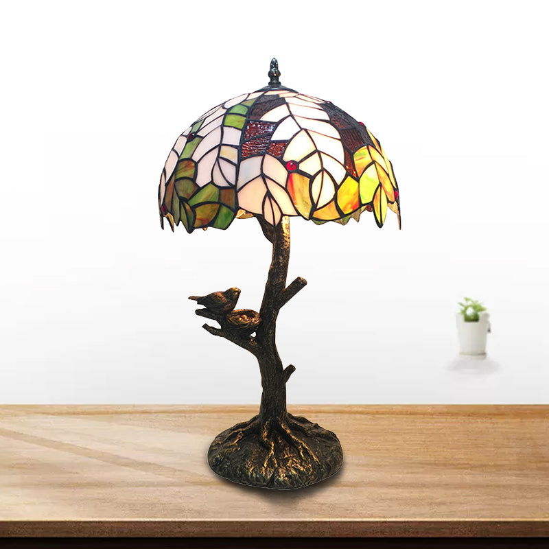 Rustic Tiffany Leaf Desk Light with Tree Base 1 Head Stained Glass Table Light in Green and White for Cafe Clearhalo 'Lamps' 'Table Lamps' Lighting' 178674