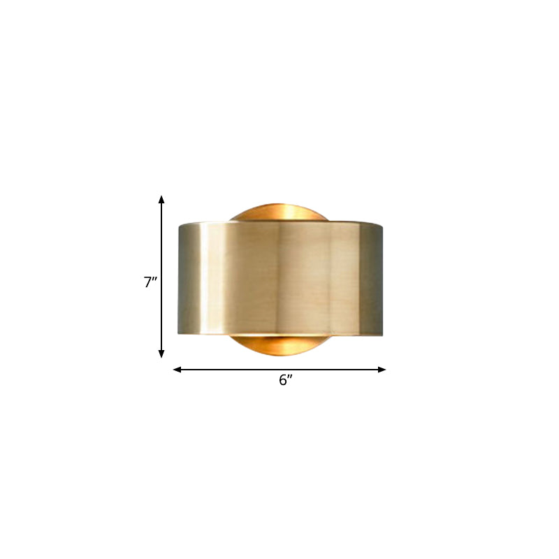 Gold Round Wall Light Sconce Colonialism Style Metal 1 Light Living Room Wall Lighting Fixture Clearhalo 'Wall Lamps & Sconces' 'Wall Lights' Lighting' 1787281