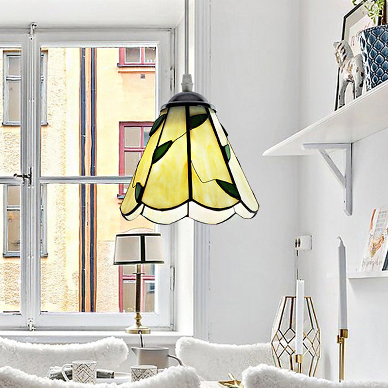 Silver/Black 1 Head Pendant Lamp Tiffany-Style Stained Glass Tapered Hanging Light Fixture with Leaf Pattern Silver Clearhalo 'Ceiling Lights' 'Industrial' 'Middle Century Pendants' 'Pendant Lights' 'Pendants' 'Tiffany close to ceiling' 'Tiffany Pendants' 'Tiffany' Lighting' 185817