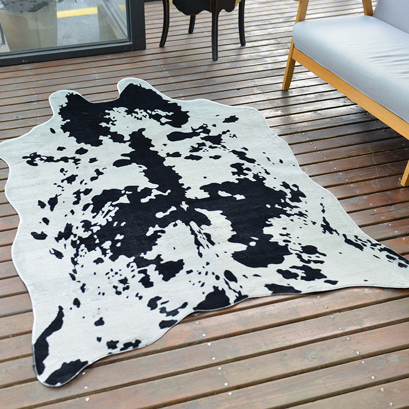 Black Bedroom Rug Modern Cow Skin Pattern Rug Polyester Anti-Slip Backing Washable Area Rug Black 4'7