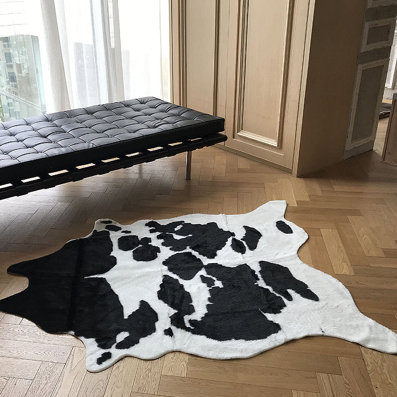 Funky Cow Skin Pattern Rug Black Nordic Rug Polyester Washable Non-Slip Pet Friendly Carpet for Living Room Black 4'3