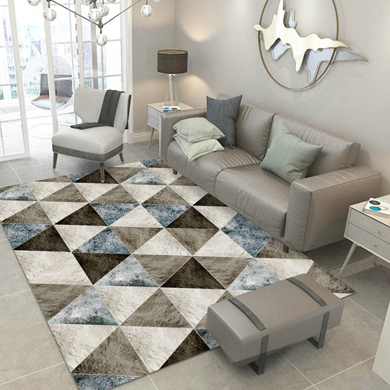 Contemporary House Interior Rug Pastel Triangles Patterned Carpet Polyester Machine Washable Rug Brown Clearhalo 'Area Rug' 'Modern' 'Rugs' Rug' 1898098