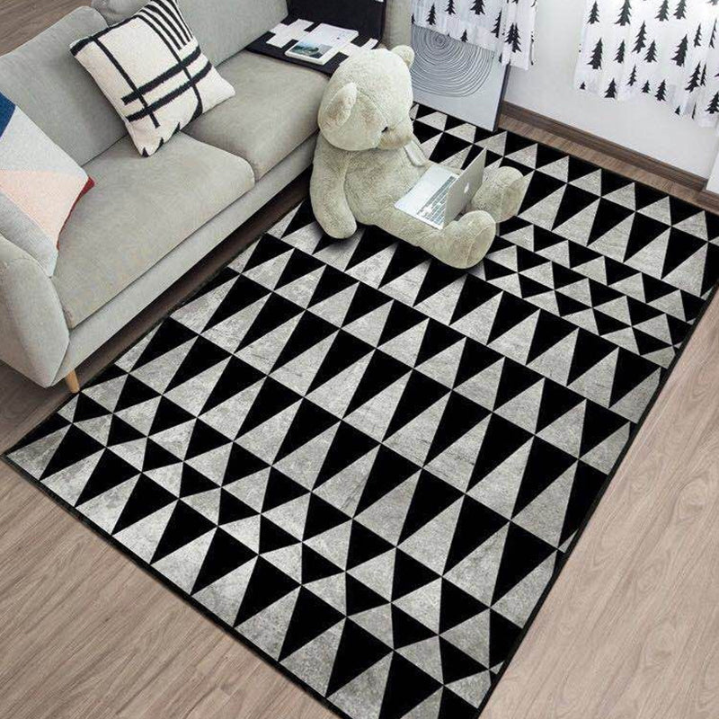 Trendy Triangle Patterned Rug Light Color Modern Area Carpet Polyester Pet Friendly Rug for Home Decor Black Clearhalo 'Area Rug' 'Modern' 'Rugs' Rug' 1898335