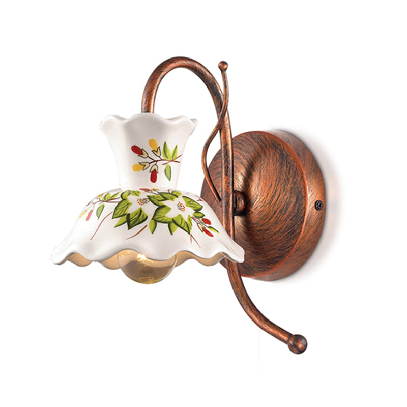 Farmhouse Scalloped Sconce 1 Bulb Flower Patterned Ceramic Wall Lamp in White with Weather Copper Gooseneck Arm, Left/Right Clearhalo 'Wall Lamps & Sconces' 'Wall Lights' Lighting' 1908842