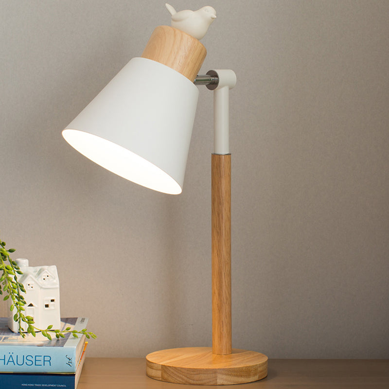 Rotatable Wood Desk Light with Animal Deco Living Room 1 Light Nordic Style Table Lamp in Beige White Bird Clearhalo 'Lamps' 'Table Lamps' Lighting' 193402