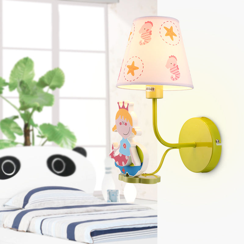 Wood Princess Wall Light with Seahorse Girls Bedroom 1 Head Cartoon Wall Sconce Clearhalo 'Wall Lamps & Sconces' 'Wall Lights' Lighting' 195268