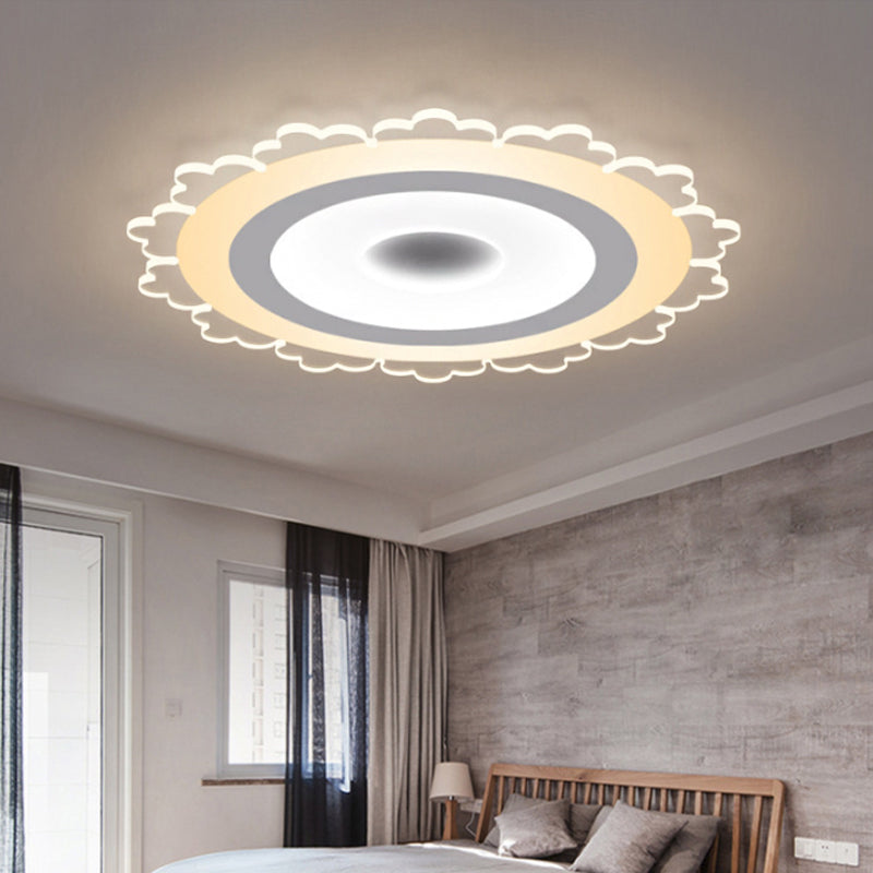 Flower Ultrathin LED Flushmount Minimalist Acrylic Bedroom Flush Mount Ceiling Light in White, 8