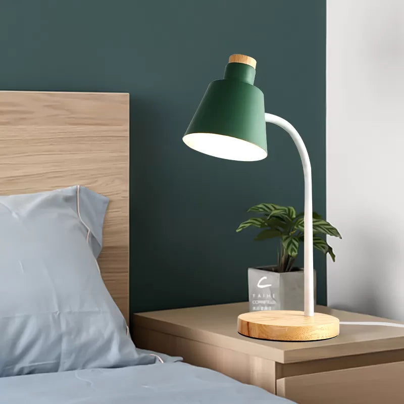 1 Head Bucket Desk Light Nordic Style Metal Desk Lamp for Child Bedroom Green Clearhalo 'Lamps' 'Table Lamps' Lighting' 198142