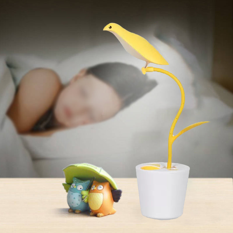 Eye-Caring Bird Shaped Desk Light 1 Head Macaron Loft Reading Light for Kid Bedroom Yellow Clearhalo 'Desk Lamps' 'Lamps' Lighting' 198402