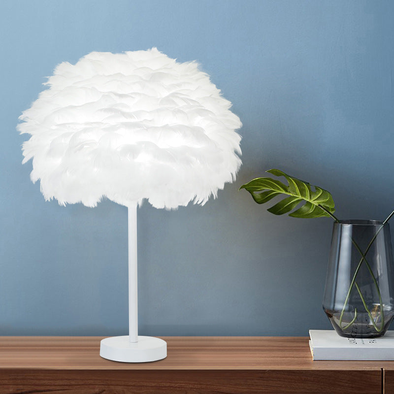 Layered Feather Night Lamp Minimalist 1-Head White Oval Table Lighting, 12