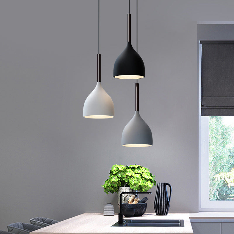 Teardrop Multi Light Pendant Modern Metal 3-Bulb Dining Room Down Lighting in Black Clearhalo 'Ceiling Lights' 'Modern Pendants' 'Modern' 'Pendant Lights' 'Pendants' Lighting' 2024565