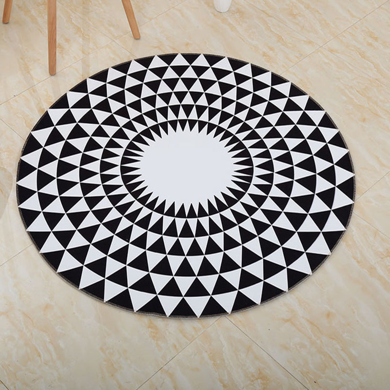 Eclectic Tribal Patterned Rug Multi Colored Polypropylene Rug Stain Resistant Machine Washable Non-Slip Backing Carpet for Living Room Black-White Clearhalo 'Area Rug' 'Bohemian' 'Rugs' Rug' 2141031