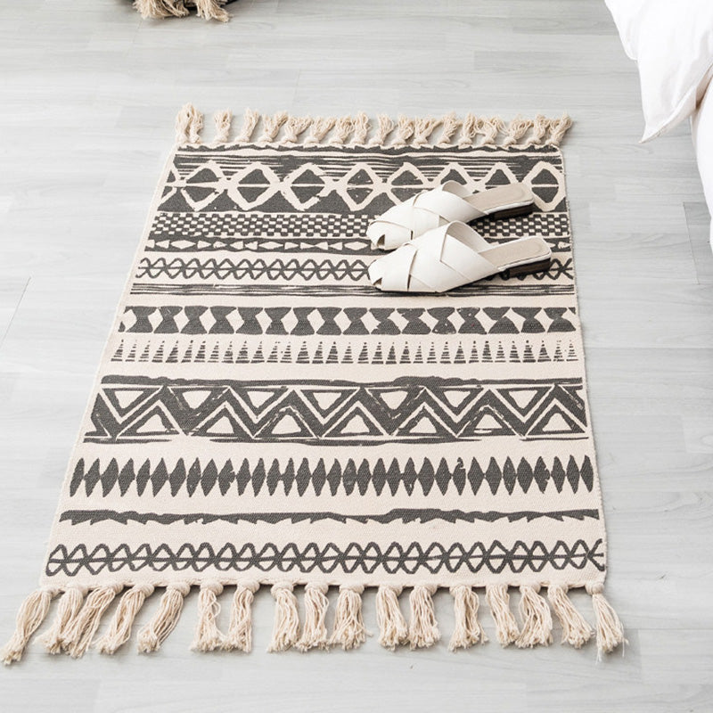 Decorative Western Rug Multi-Color Tribal Patterned Rug Machine Washable Easy Care Carpet with Tassel for Bedroom Grey 2' x 2'11