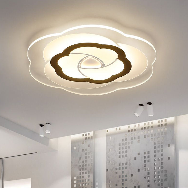 Nordic Flower Flush Ceiling Light Acrylic Living Room LED Flush Mount Lighting Fixture in Clear Clearhalo 'Ceiling Lights' 'Close To Ceiling Lights' 'Close to ceiling' 'Flush mount' Lighting' 2228033