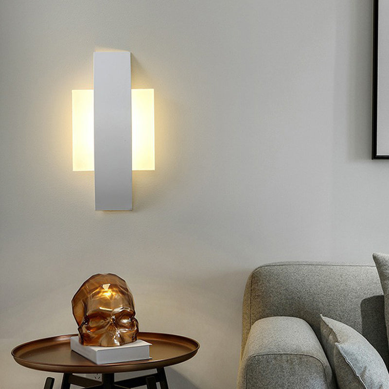 Geometrical Living Room Wall Sconce Light Acrylic Minimalist LED Wall Mount Lighting White Square Plate Clearhalo 'Modern wall lights' 'Modern' 'Wall Lamps & Sconces' 'Wall Lights' Lighting' 2228342