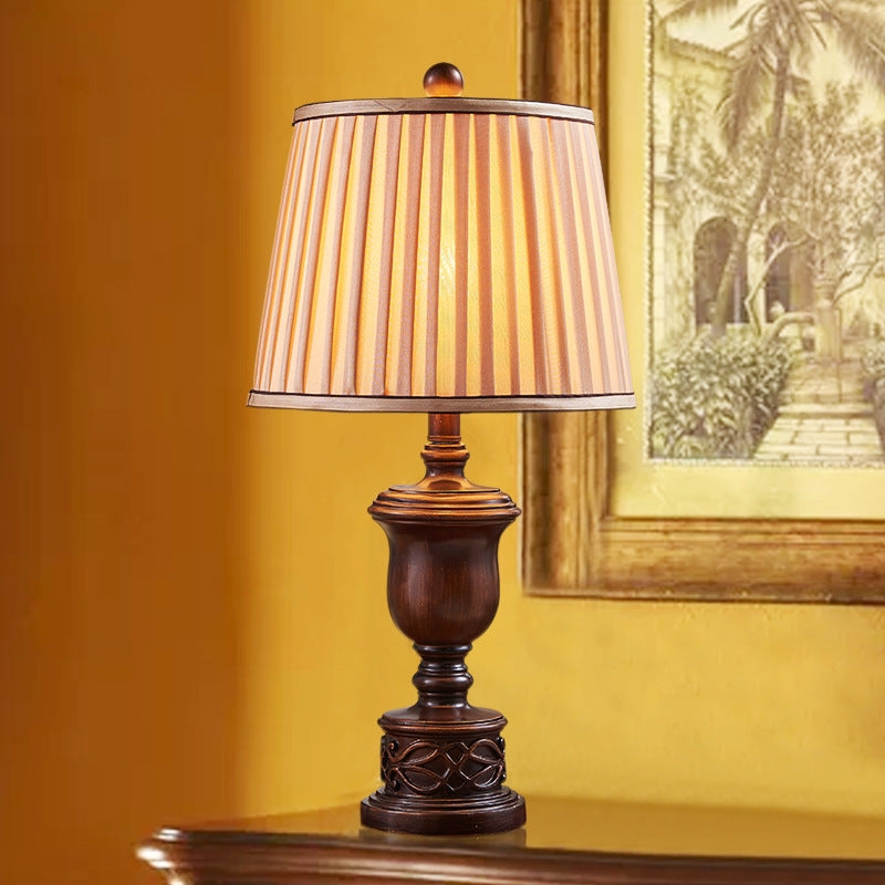 1 Light Table Lamp with Pleated Fabric Shade Antique Bedroom Nightstand Lamp with Brown Wooden Base Clearhalo 'Lamps' 'Table Lamps' Lighting' 228894