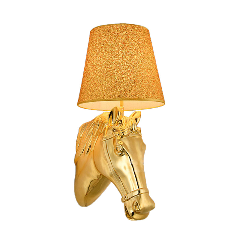 Metal Horse Head Sconce Lighting Classical 1 Light Indoor Wall Mounted Lamp in Gold, 8.5