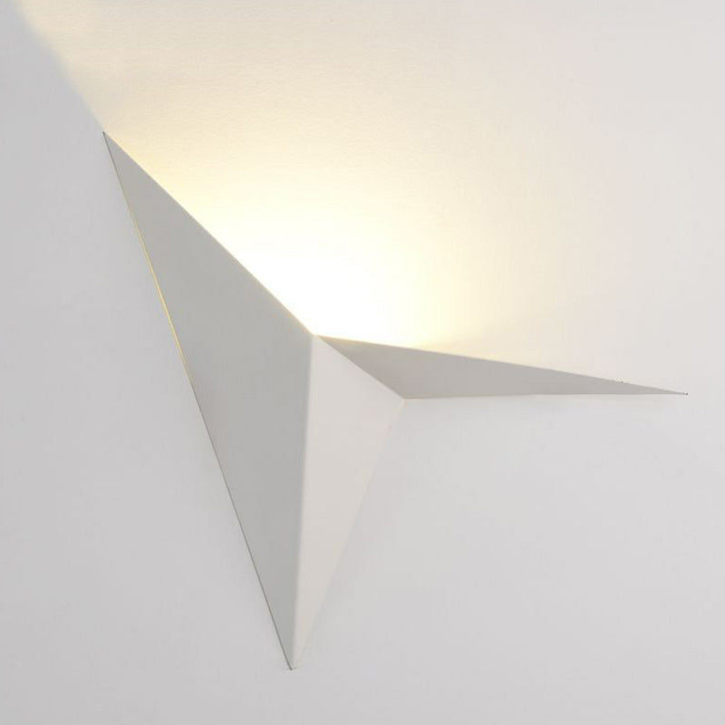 Minimalistic Triangle LED Sconce Fixture Metallic Corridor Flush Mount Wall Light White Clearhalo 'Wall Lamps & Sconces' 'Wall Lights' Lighting' 2311855