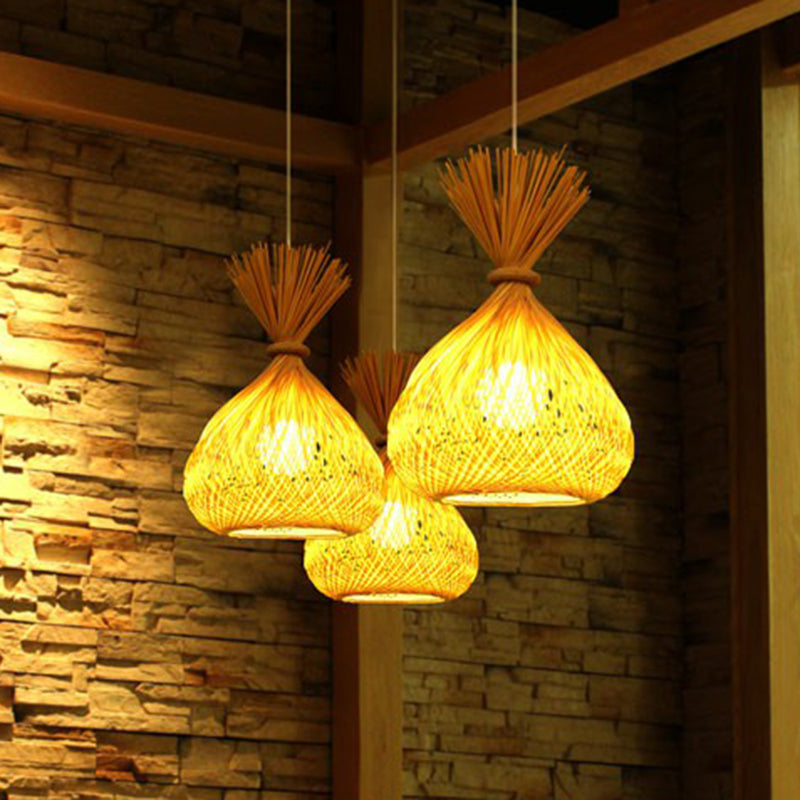 Onion Shaped Dining Room Pendant Bamboo Single-Bulb Asian Hanging Light in Beige Beige Clearhalo 'Ceiling Lights' 'Pendant Lights' 'Pendants' Lighting' 2326544_61e80f45-bd40-4b08-a23c-033ef075b8b9