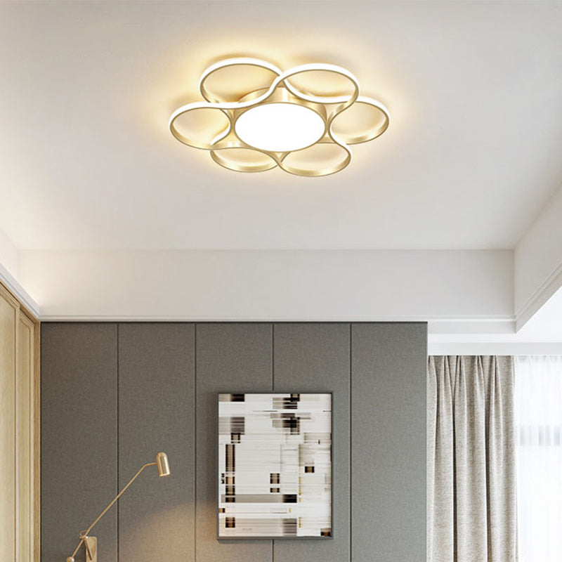 Gold Flower LED Flush Mount Lighting Fixture Simple Metal Ceiling Light for Living Room Clearhalo 'Ceiling Lights' 'Close To Ceiling Lights' 'Close to ceiling' 'Flush mount' Lighting' 2353607