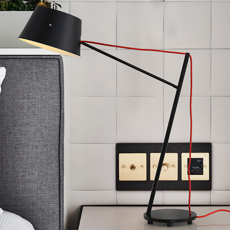 Modern Style 1 Light Desk Lamp with Metallic Shade Black Finish Tapered Reading Desk Light for Living Room Clearhalo 'Lamps' 'Table Lamps' Lighting' 235937